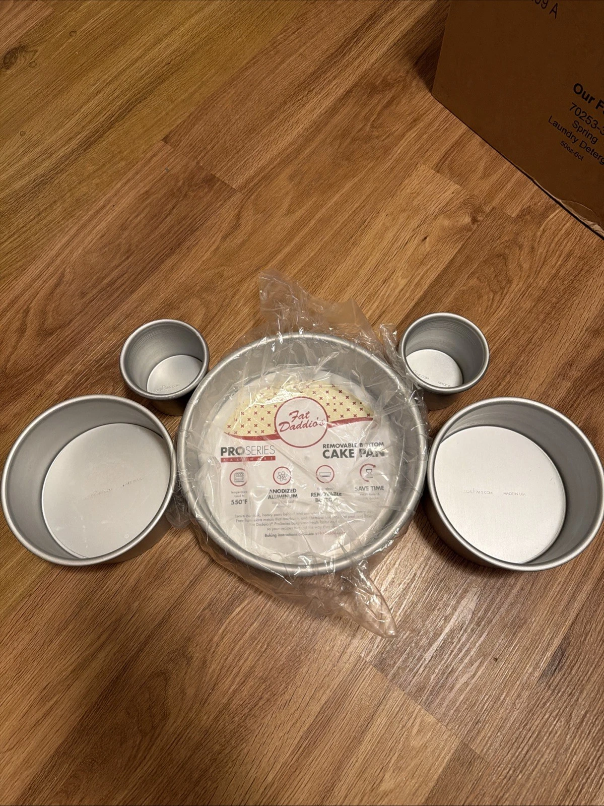 Miscellaneous Set Of 5 Lloyd LloydPans USA And Fat Daddio’s Pro Series Cake Pans
Opens in a new wind