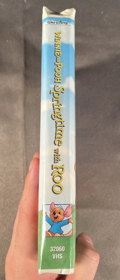Winnie The Pooh: Springtime with Roo (Clamshell VHS w/ Insert) Good Condition - Image 4 of 4