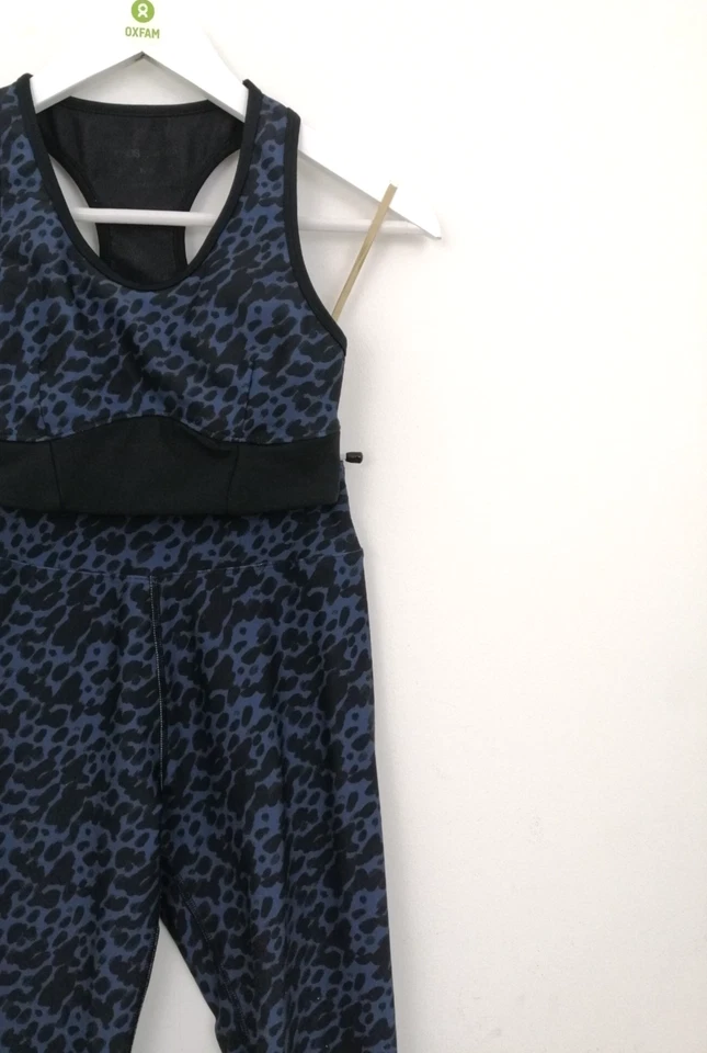 Conjunto de sujetador deportivo leggings para mujer talla 8 negro y azul estampado animal usado F1 de Asos Foto 3 de 4