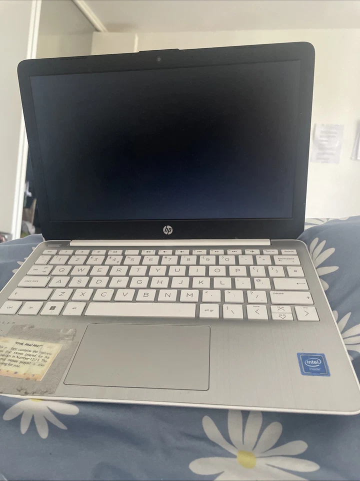 HP Stream 11-ak0027na 11.6" (64GB eMMC, Intel Celeron N4120, 2.60GHz, 4GB... - Image 2 of 4