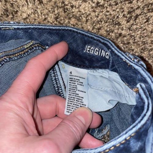 American Eagle Distressed Cutoff Jean Shorts Size 4 - Picture 5 of 8