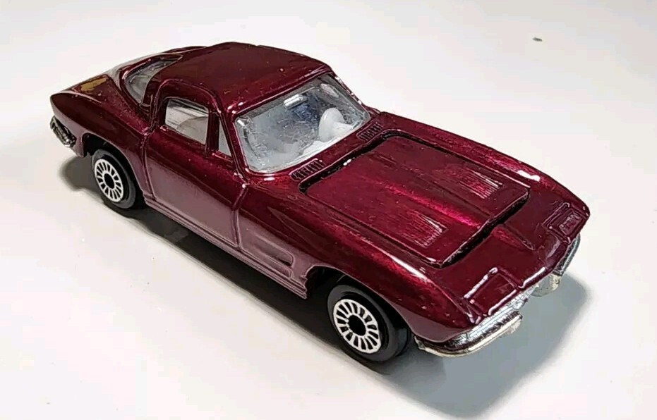 Vintage Zee Toys Zylmex P364 Magenta 63 Chevy Split Window