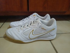 nike sb gato gold