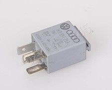 Genuine Relay Grey VW AUDI Amarok Caddy Campmobile Typ2 Transp. LT 1K0951253