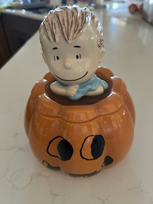 Hallmark LINUS Jack-o'-Lantern Pumpkin Ceramic Candy Jar NEW!