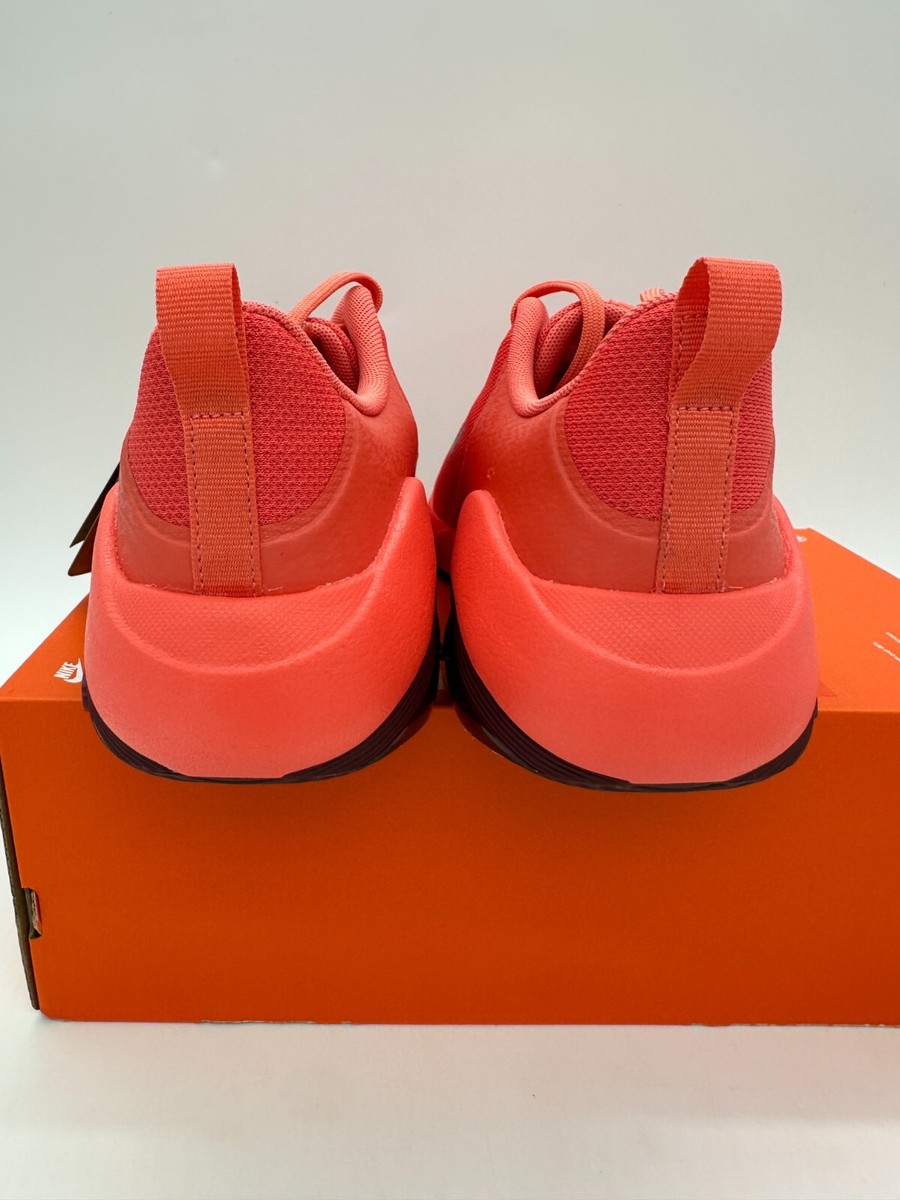 Nike Air Zoom Bella 7 Women's Size 10 Ember Red Athletic Gym