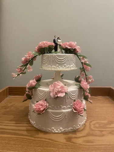 American Girl Doll Samantha Parkington’s Wedding Cake Retired 