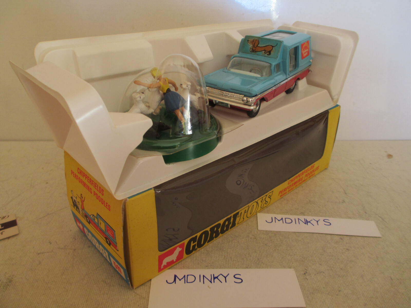 Corgi Toys Chevrolet Impala – Avec Poodles Chipperfields, Pièces Restauration, échelle 1/43