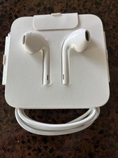 Apple EarPods In-Ear Headphones with Lightning Connector