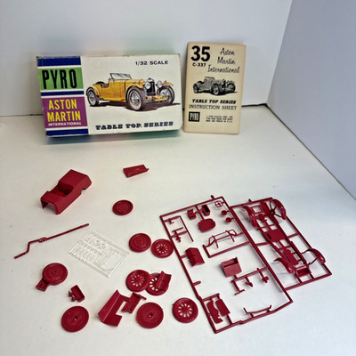 Vintage Pyro Aston Martin International 1/32 Scale Model Kit Table Top Series