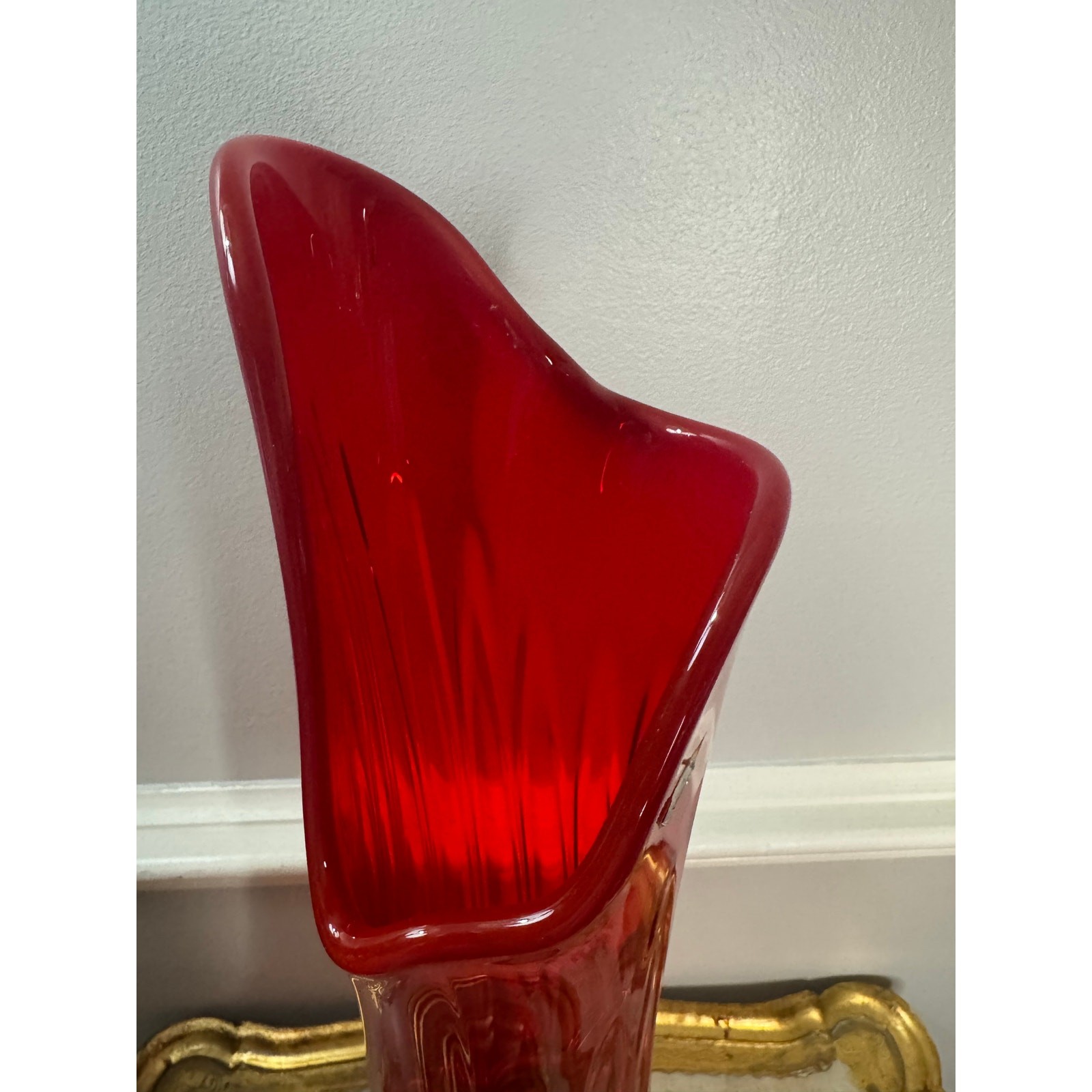 L.E.Smith Amberina Thousand Eye "nubby butt" Swung Vase