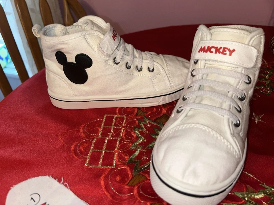 Tênis de Lona Disney’s Official Mickey Mouse Personagem Top Alto Tamanho 1 BOM! - Imagem 2 de 4