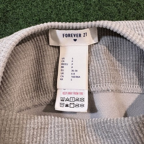 Fitted Long Sleeve Open Back Crop-top Forever 21 Small Light Gray - Picture 7 of 9