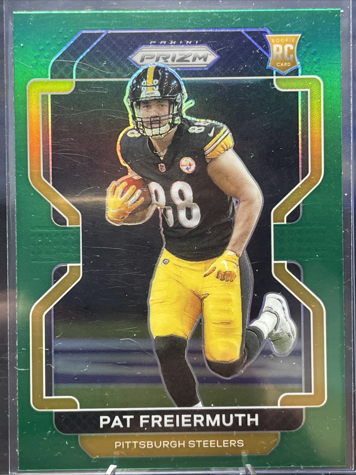 2021 Panini Prizm - Rookie Pat Freiermuth #362 Green Prizm (RC)