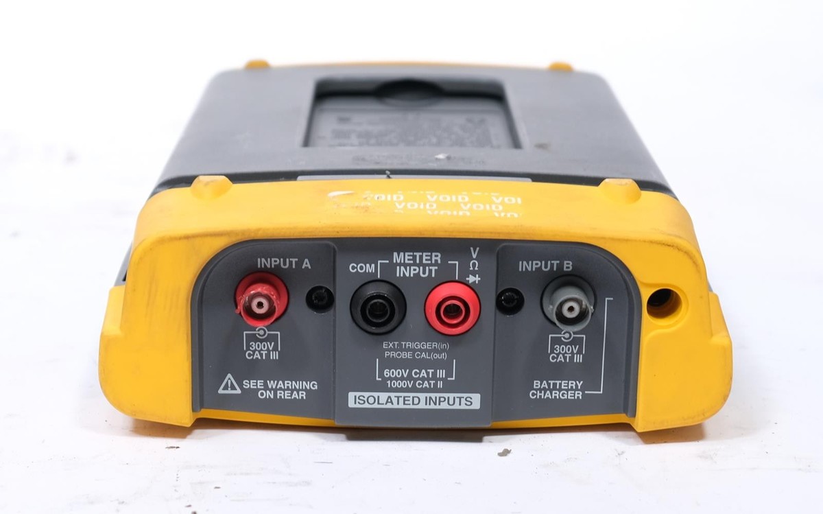 Fluke 199 200MHz 2.5 GS/s Digital Oscilloscope Scopemeter