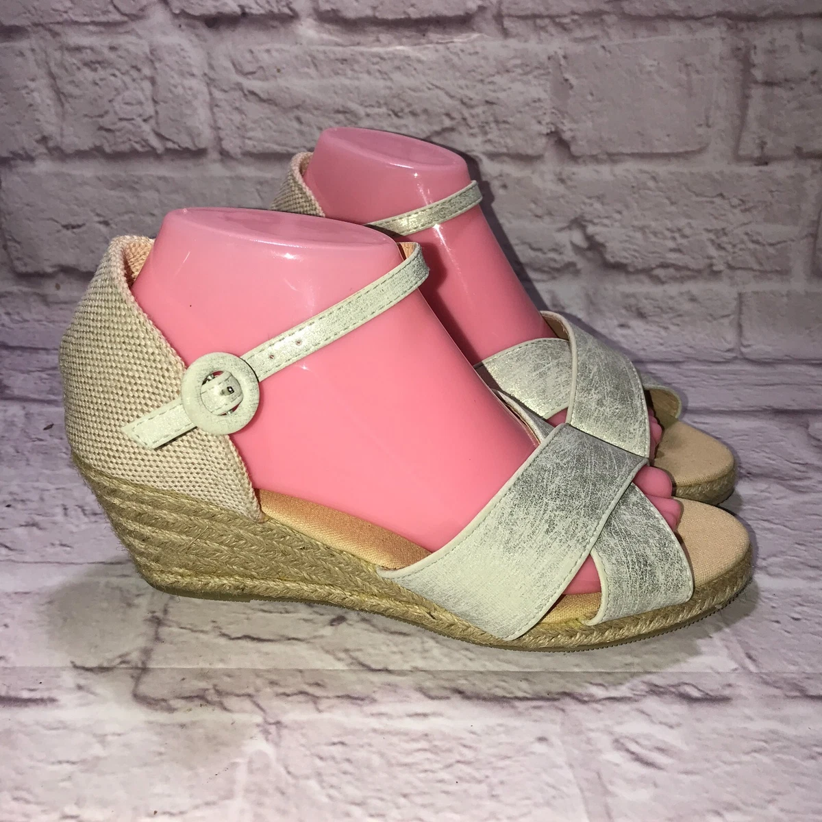 Eeeee sandals cheap