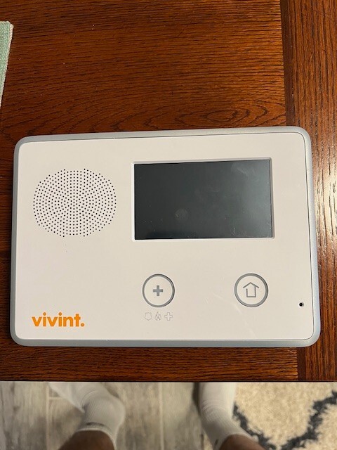 Vivient wireless home security camera system with monitor and thermostat