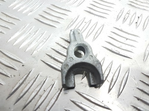 BMW 5 (E60, E61) 2008 Diesel Halterung Einspritzdüse Injektor Diesel GUST23819