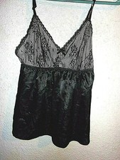Size M Gilligan O'Malley Babydoll Gown