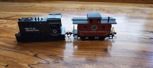 Athearn Diesel Hustler Switcher Turtle Creek Central Route of the Dashing Turtle - Picture 2 of 16
