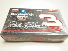 DALE EARNHARDT #3 GM Goodwrench Service Plus 2001 Tribute Hauler 1:64 Diecast