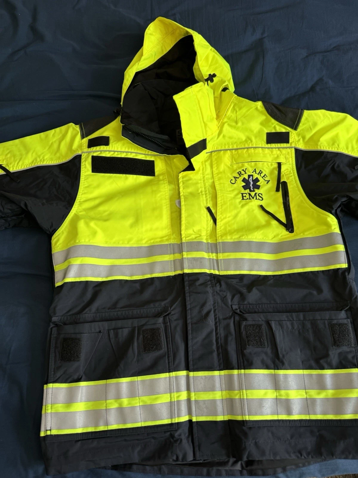 Men’s Hi-Vis Responder 5.11 Tactical Jacket Yellow Size Medium - product detail image 1