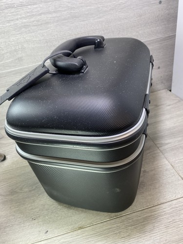 Antler Hard shell Vanity Case black combination lock sturdy vgc - Picture 5 of 15