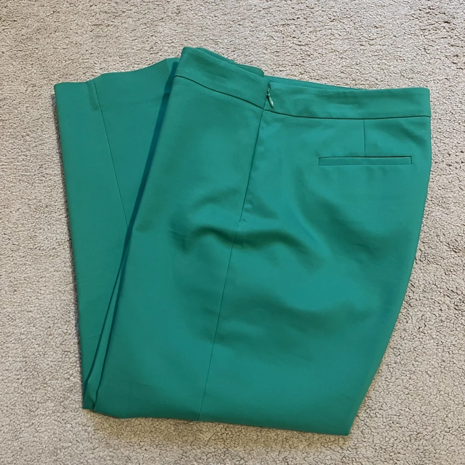 Pantalones elásticos Chaus New York para mujer verdes con cremallera lateral talla 10 Foto 3 de 4