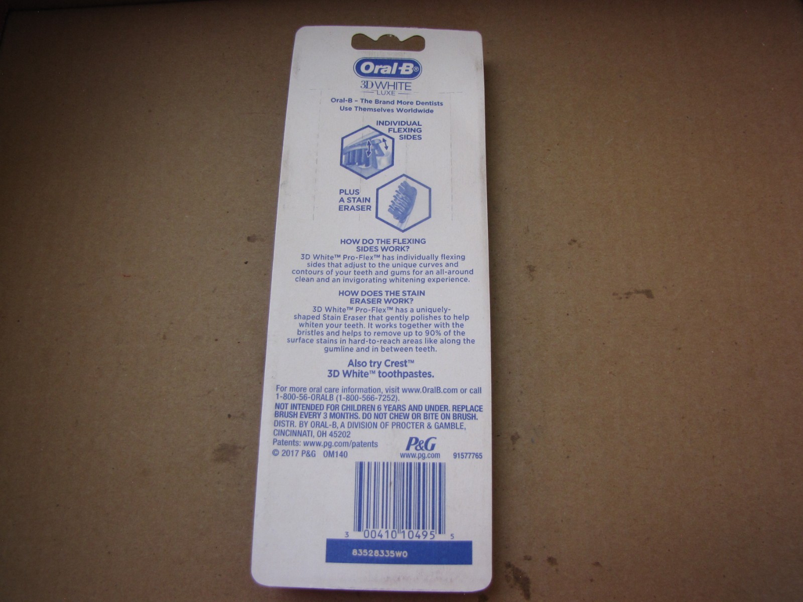 ONE 4 PACK OF ORAL B 3D WHITE LUXE SOFT BRUSHES 2017s