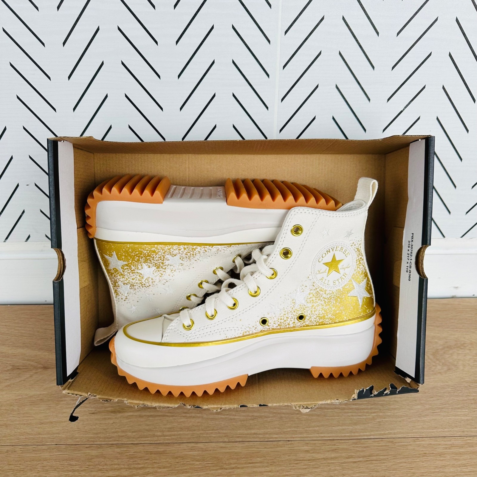 ⭐Converse Run Star Hike Hi Men Shoes Sz 6 Gold Embroidered Stars Sneaker A12900C thumbnail 7