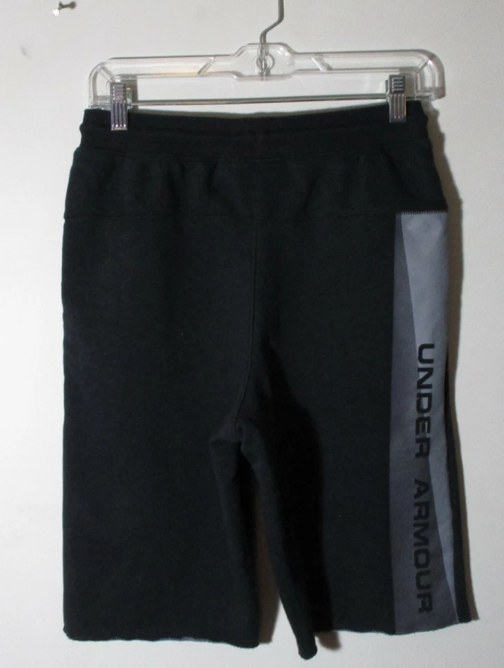 Boy's UNDER ARMOUR Black Casual Athletic Cut-Off Shorts Size L - Image 3 of 4