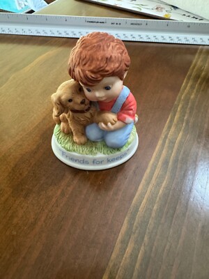 Vintage Avon - Friends For Keeps - Tender Memories Collection - 1991 - Ht. 3.5''