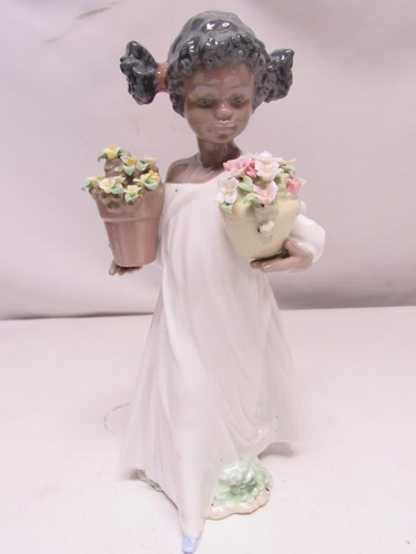 LLADRO 6757 First Flowers Black Legacy Collection! Retired! Mint!