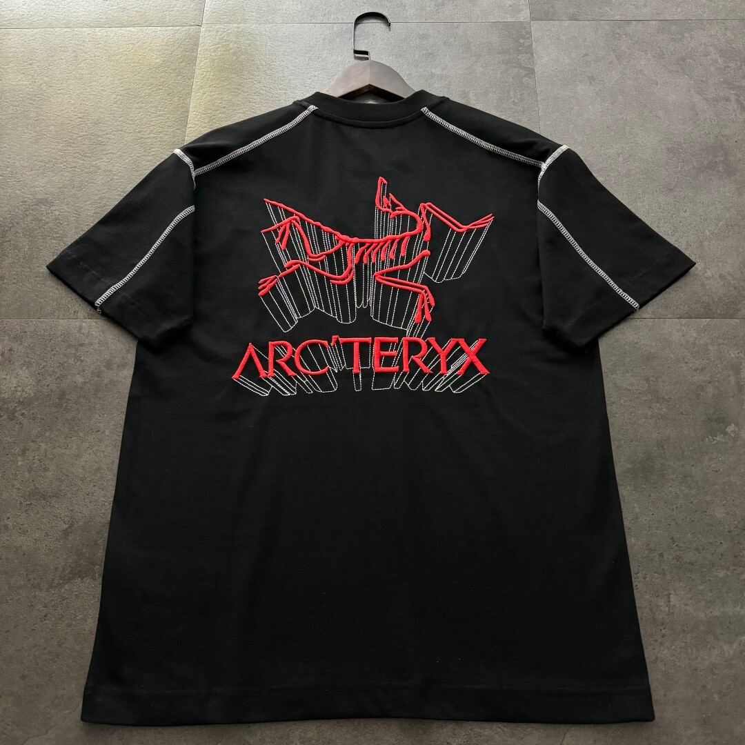 Arc'teryx T shirt manica corta con stampa estiva e mezze maniche NUOVA