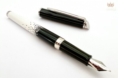 WATERMAN HEMISPHERE 10 OMBRES ET LUMIERES WITH CHROME TRIM FOUNTAIN PEN MAJESTIC
