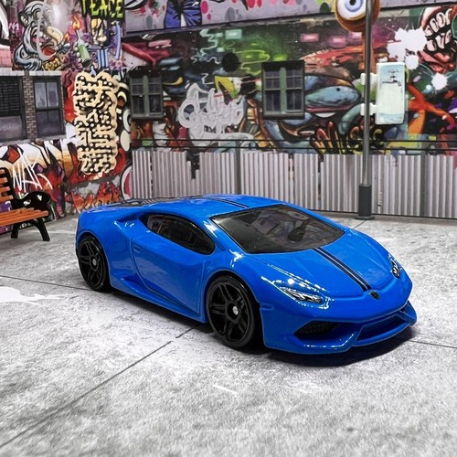 Hot Wheels LAMBORGHINI HURACAN LP 610-4 Diecast Toy Car 1:64 - Near Mint - Picture 1 of 6
