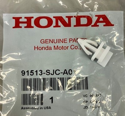 Genuine Honda Tailgate Molding Clip 91513-SJC-A01