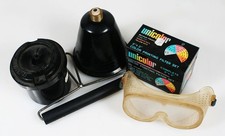 SMALL DARKROOM LOT : FILTERS, DEVELOPING TANK, CONE, GOGGLES AND ROLLER