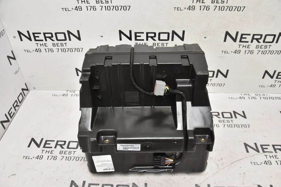 Porsche Panamera 970 Subwoofer Lautsprecher BOSE 97064556503 - Bild 3 von 4