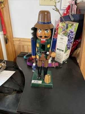Nutcracker Fisherman, 14 Tall, 2005 Exclusive, Fishing Pole & Fish (a2-6)
