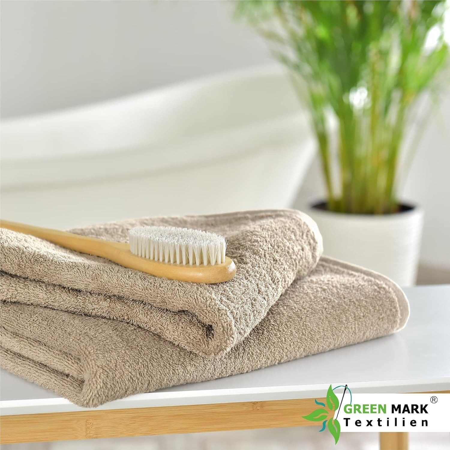 GreenMark Set of 8- Hand Towels &ndash; 100% Cotton 20x40 Quality for Bathroom - Spa