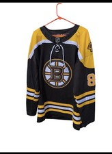 Ultimate Boston Bruins Collector and Super Fan Gift Guide 49