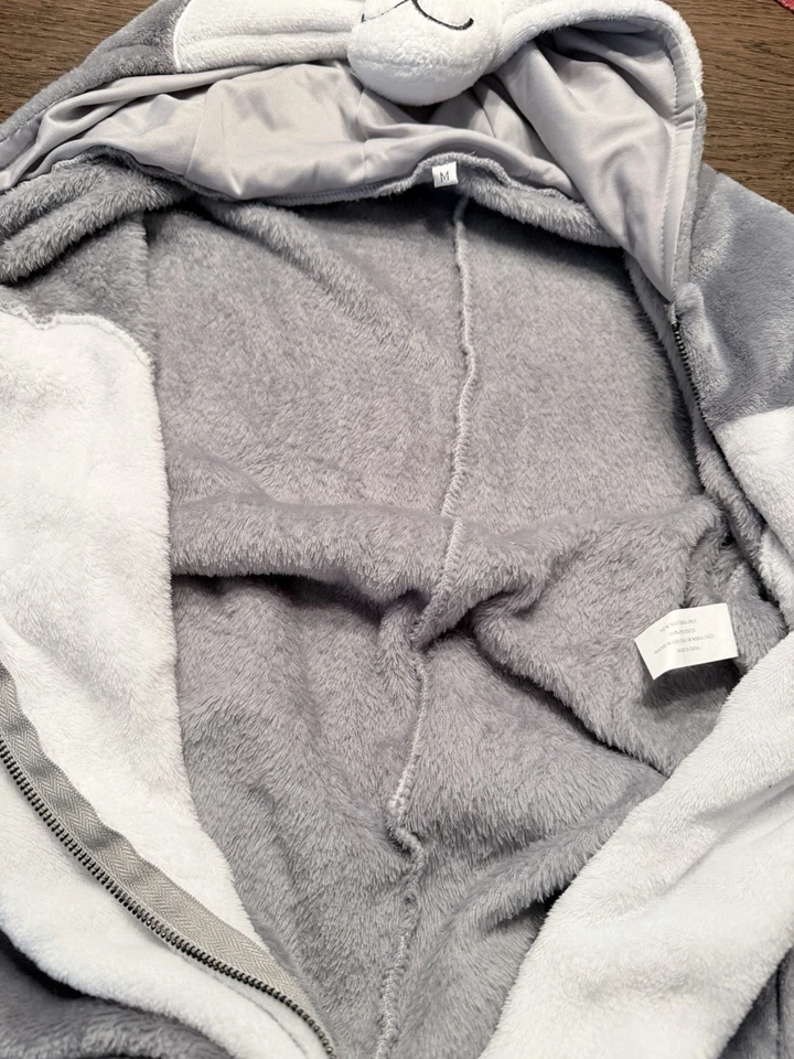 Pijama de una pieza con capucha de animal de felpa gris para niños talla M Foto 4 de 4