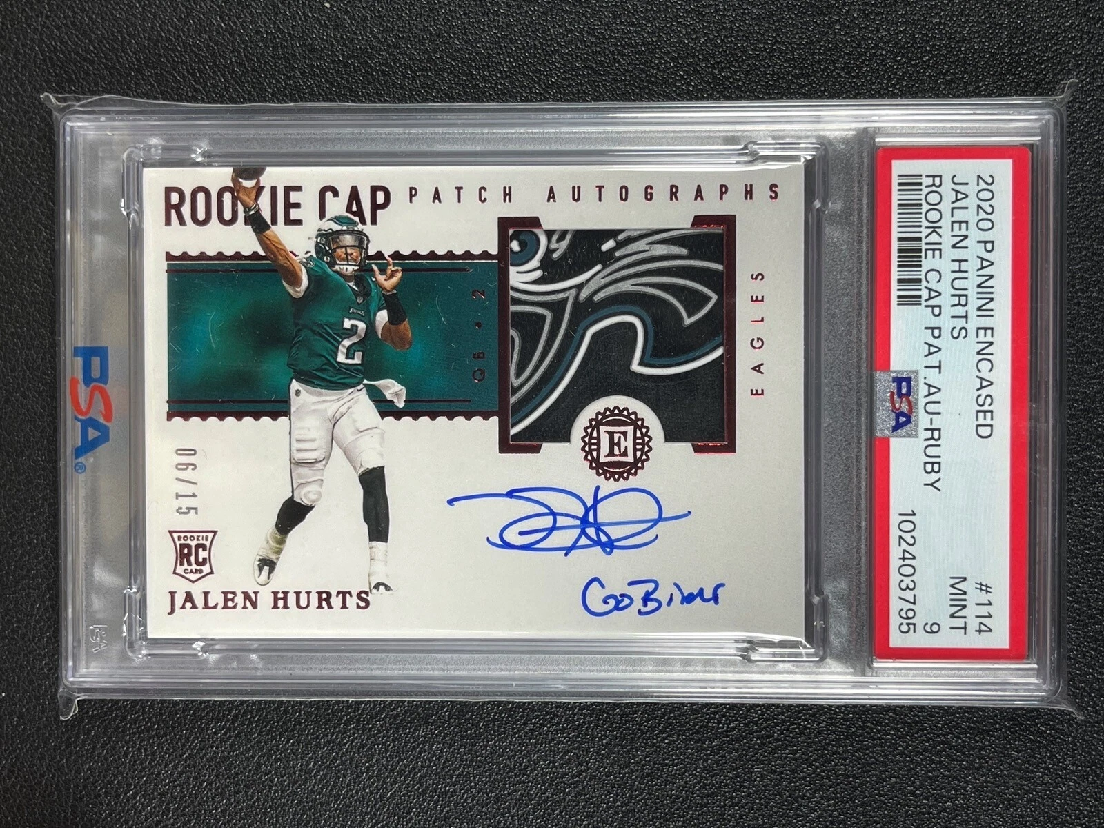 Jalen Hurts Panini Encased #114 Rookie Cap Patch Autograph-Ruby