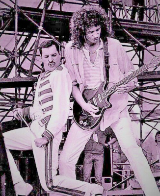 FREDDIE MERCURY PHOTO 1986 AT SLANE CASTLE + BRIAN MAY GIG TINTED RARE IMAGE GEM