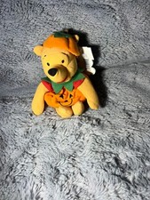 Disneyland Mouseketoys Pumpkin Pooh WINNIE THE POOH Mini Bean Bag Plush NWT