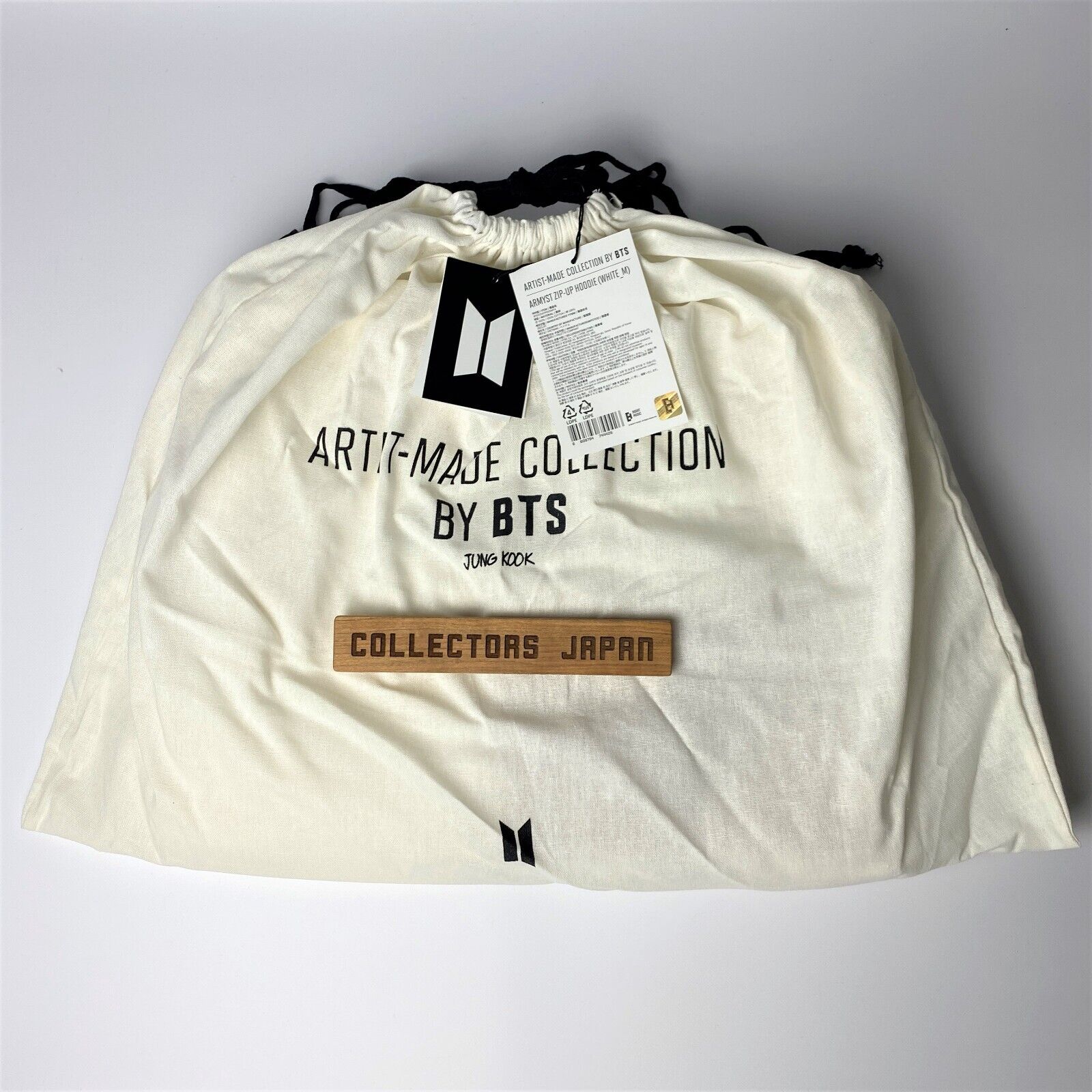 送料無料 防弾少年団(BTS) - JUNG KOOK ARMYST ZIP-UP HOODYホワイトの通販 by はっしー's shop