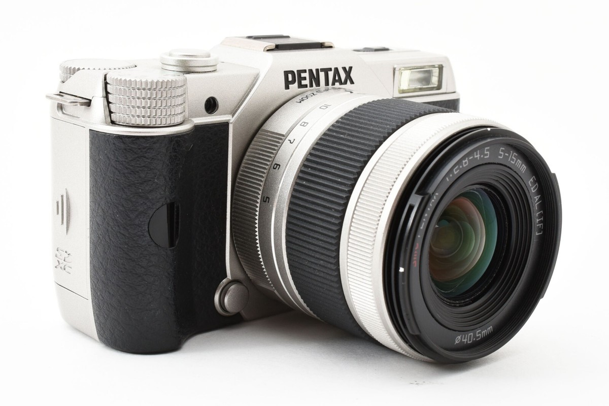 Pentax Q10 12.4MP Silver 02 Lens Digital Camera 2078shots