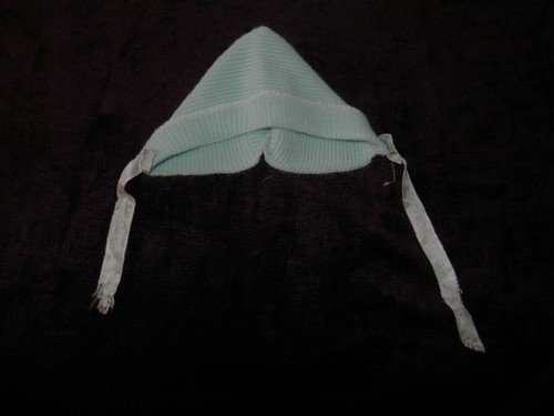 Vintage Famous Kintware Blue Baby Sweater With Matching Bonnet - Picture 3 of 6
