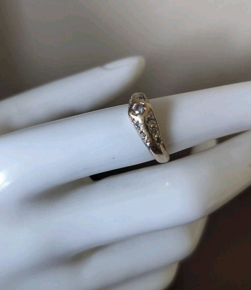 VINTAGE Solid 10K Two Tone Diamond Ring Size 6 - image 1